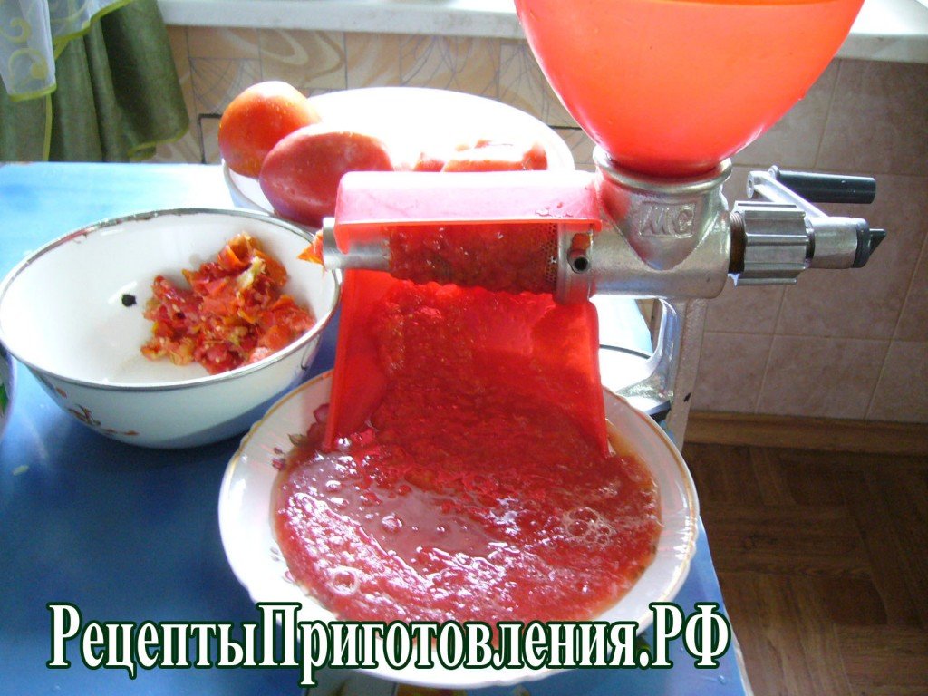 Отделяем сок от помидоров