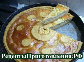 Пирог с рыбными консервами можно подавать к столу P1160592