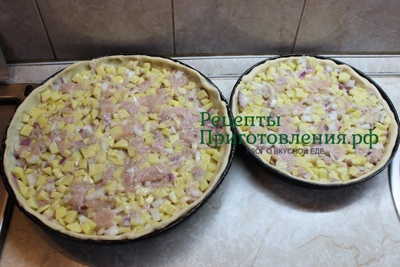 Начинку разравниваем равномерно, вот так Начинку разравниваем равномерно, вот так